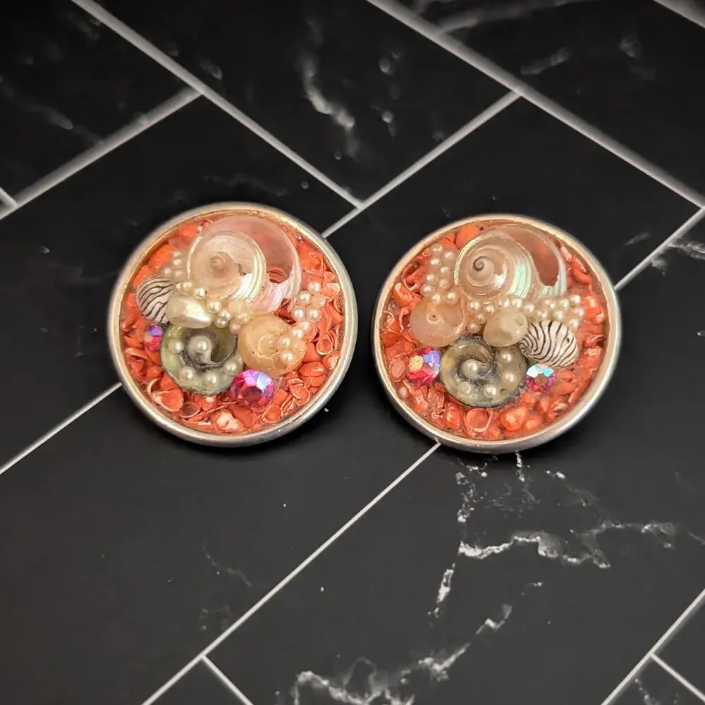 Vintage Clip On Earrings 1